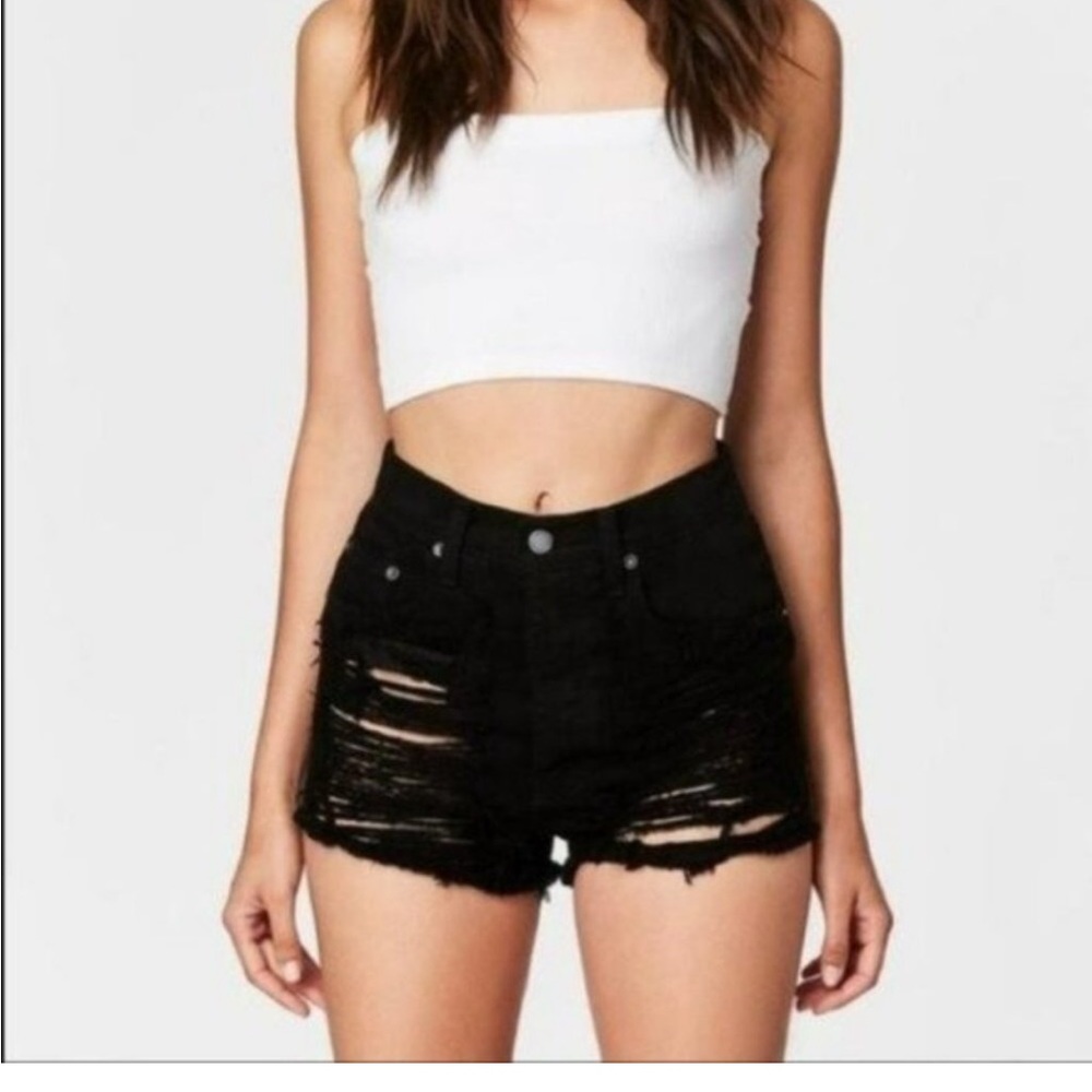 NWOT Carmar Distressed Jean Shorts Size 25”